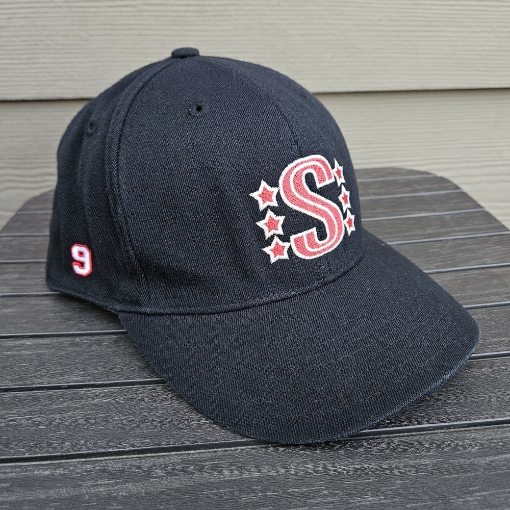 Chicago White Sox Red White S Baseball Hat Fitted Back Size 7 1/4 - 7 5/8